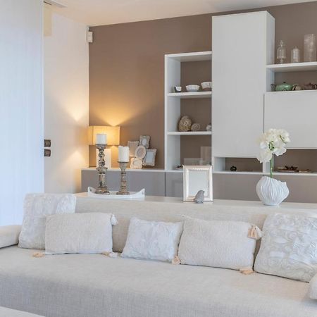 Teatro Nuovo Apartment With Free Parking Udine Bagian luar foto