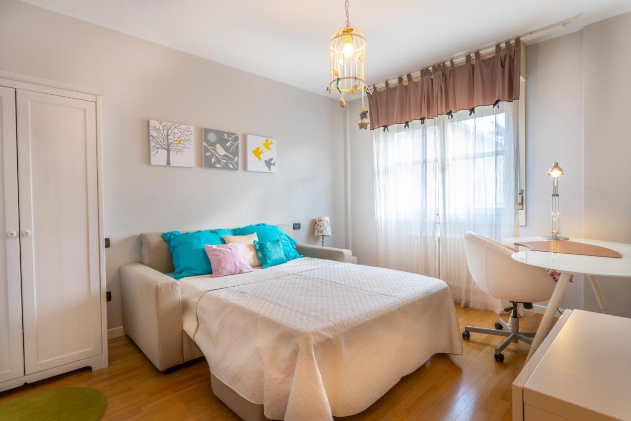 Teatro Nuovo Apartment With Free Parking Udine Bagian luar foto