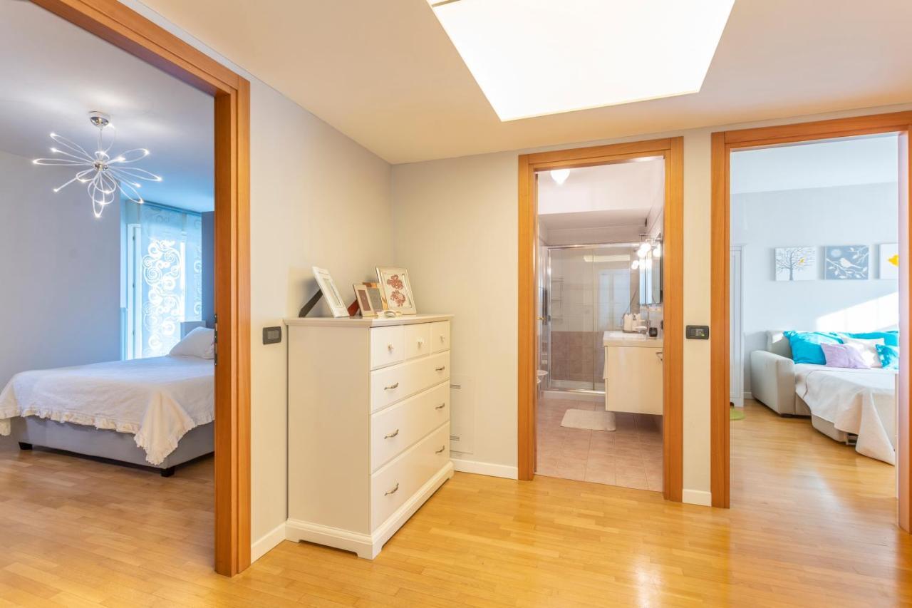 Teatro Nuovo Apartment With Free Parking Udine Bagian luar foto